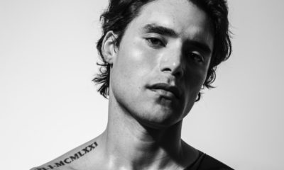 Brunno Daltro agita as redes sociais com cliques inspirados em Elvis Presley (Foto: Divulgação)