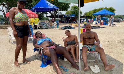 Cariocas se refrescam no Piscinão de Ramos, na Zona Norte do Rio