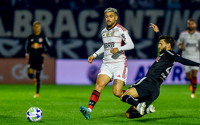 Flamengo finalização preparação para jogo com Bragantino e tem retorno de  jogadores das seleções - Super Rádio Tupi