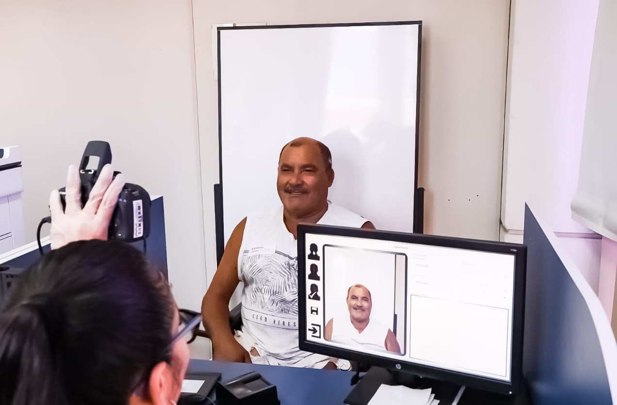 Detran-RJ oferece aulas gratuitas de direção e atendimento prioritário a pessoas com deficiência