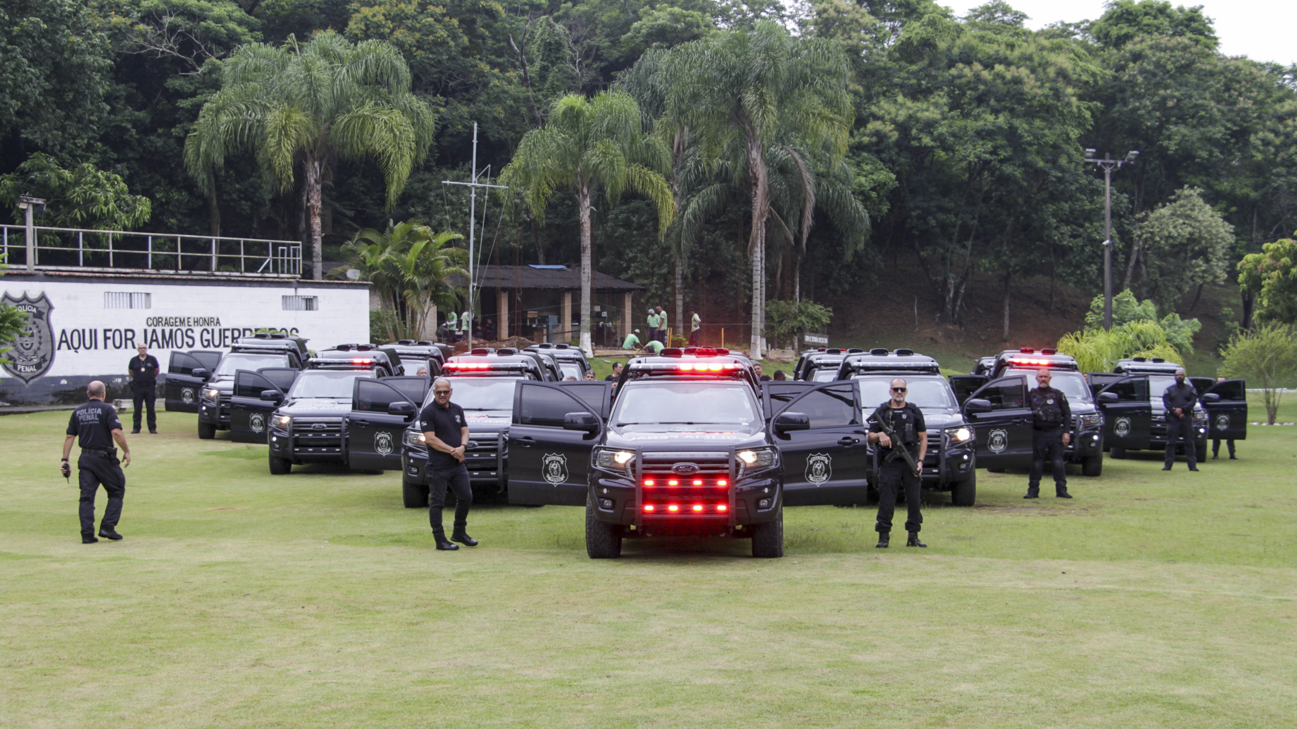 Novas viatuas são entregues para a Secretaria de Administração Penitenciária