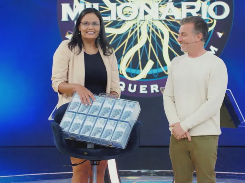 Jornalista ganha R$ 1 milhão no Domingão com Huck
