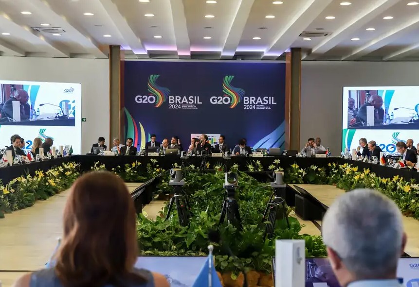 Lula participa de reunião preparatória do G20