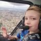 Menina de 10 anos pilota aeronave elétrica na Austrália