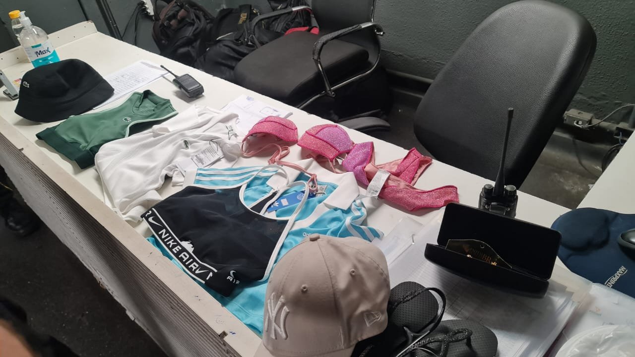 Chilenas são presas após série de furtos em shopping na Zona Sul