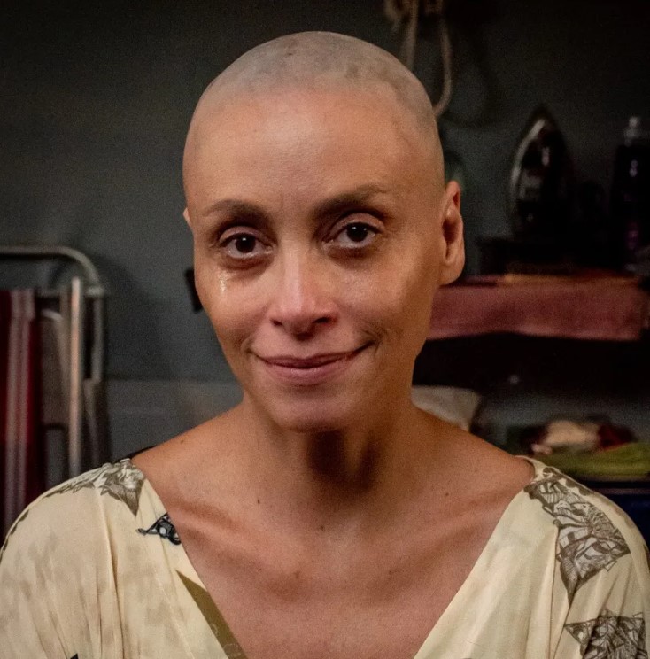 Susana Pires raspa a cabeça