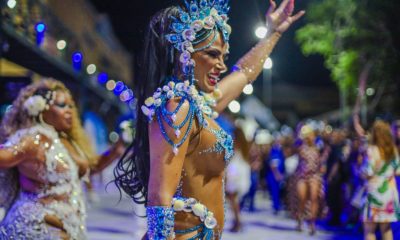 Musa da Portela, Alice Alves não economiza no look e brilha em noite de mini desfile na Cidade do Samba (Foto: Léo Cordeiro/ Divulgação)