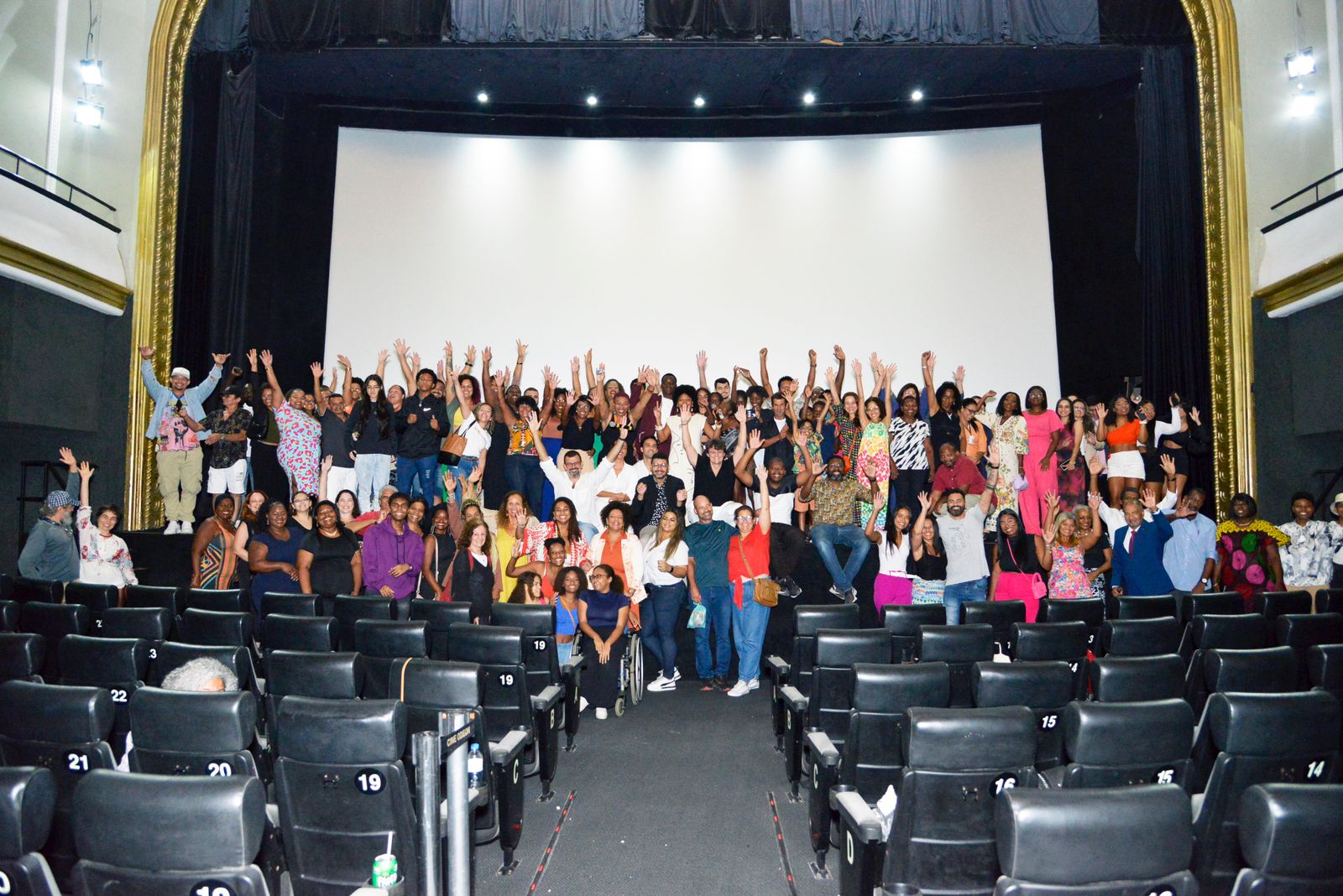 Em celebração ao mês da Consciência Negra, alunos da Faetec produzem evento para convidados e autoridades africanas