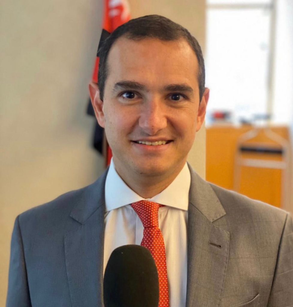 Advogado especialista em direito trabalhista Solon Tepedino