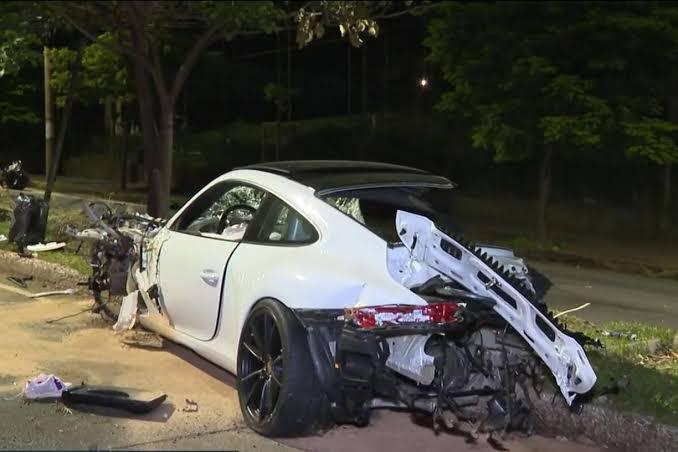 Motorista embriagado destrói Porsche em acidente em Belo Horizonte