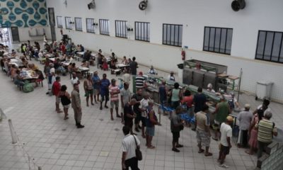 Restaurante Popular Getúlio Vargas, em Bangu: almoço especial de Natal a R$ 2