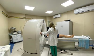 Tomógrafo de última geração do Hospital Azevedo Lima realizou mais de 16 mil exames em apenas 6 meses de funcionamento (Foto: Divulgação)