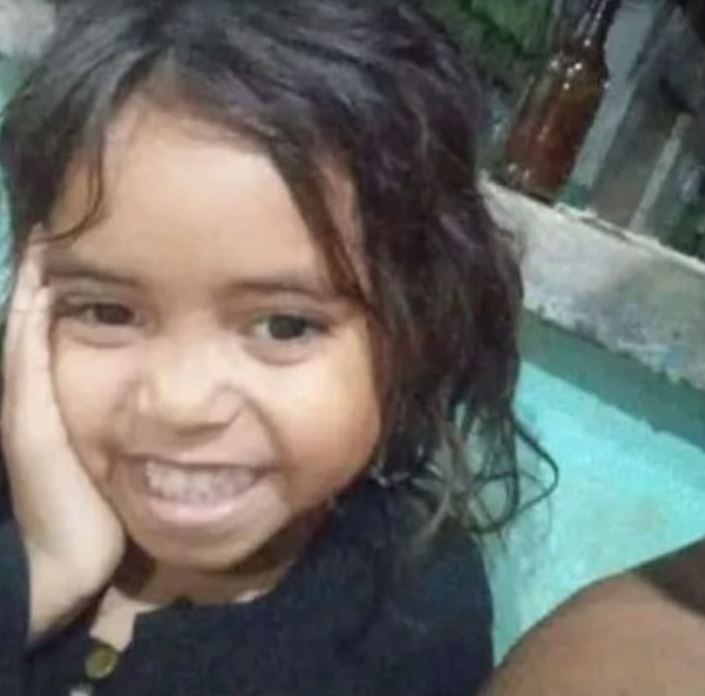 Kemilly Hadassa Silva, de 4 anos, está desaparecida desde a madrugada de sábado, em Nova Iguaçu