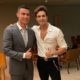 Cristiano Ronaldo presenteia Luan Santana com relógio de luxo