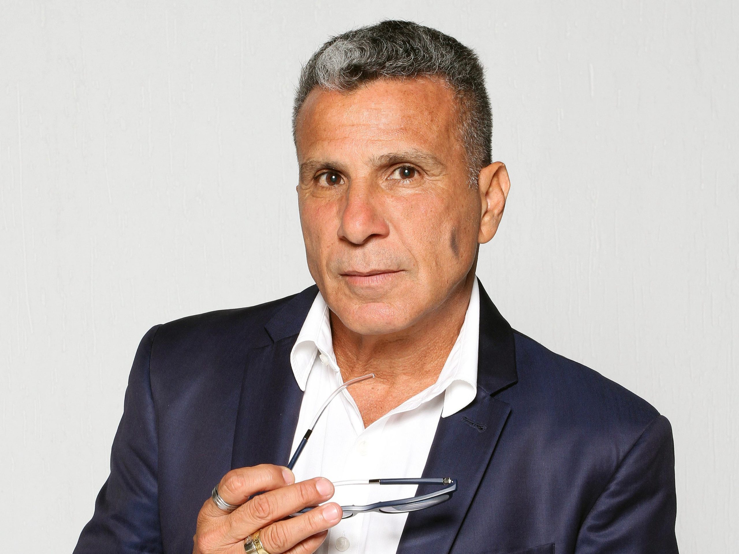 Eri Johnson entra em cena com 'Eri Pinta Johnson Borda', no Teatro Prio (Foto: Divulgação)