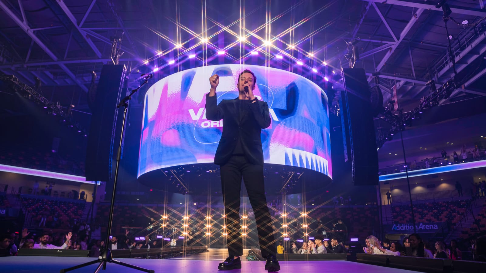 Mais de 15 mil brasileiros se reúnem no Virada Orlando, organizado por André Valadão (Foto: Divulgação)