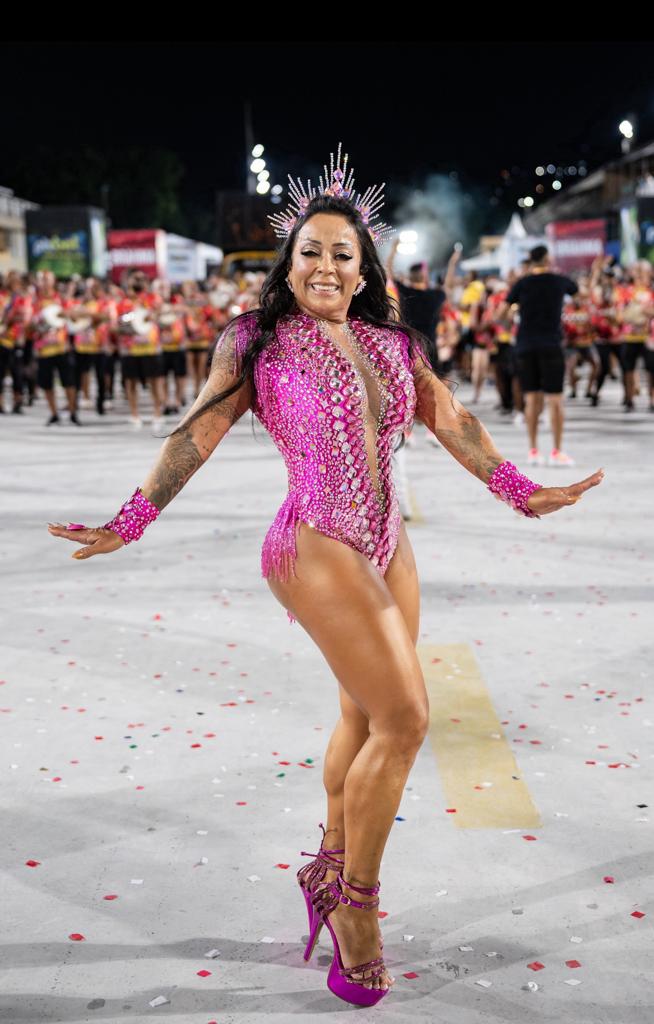 Rose Nascimento brilha em estreia como Rainha de Bateria na Marquês de Sapucaí (Foto: Diego Mendes/ Divulgação)