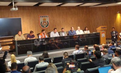 Cláudio Castro em coletiva de imprensa