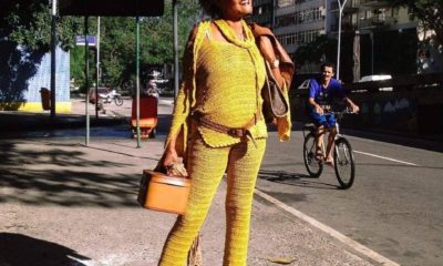 Cantora Nádia Godoy se apresenta no Teatro Joia, em Copacabana (Foto: Divulgação)