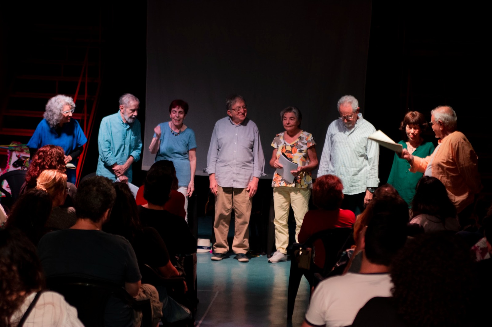 Espetáculo 'Re-Acordar' revive o Teatro Universitário Carioca (Foto: Divulgação)