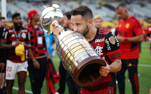 Everton Ribeiro
