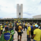 Manifestantes invadem Congresso Nacional, STF e Palácio do Planalto em Brasília (Foto: Marcelo Camargo/Agência Brasil)