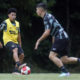 Emerson Urso em treinamento pelo Botafogo