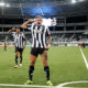 Tiquinho Soares comemora gol pelo Botafogo