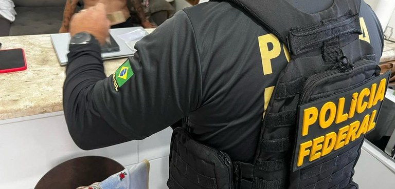 Polícia Federal faz operação contra o tráfico internacional de drogas, na Região Metropolitana do Rio