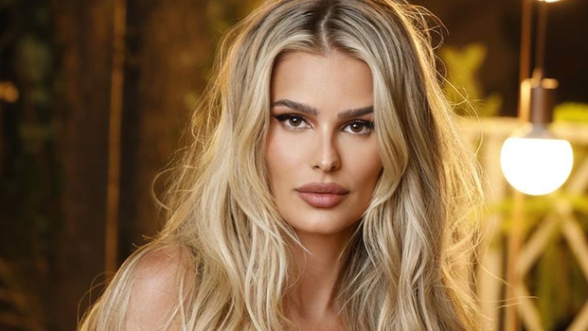 Cabelo 'sereia' de Yasmin Brunet: expert conta tudo sobre o corte e a cor da modelo (Foto: Divulgação)