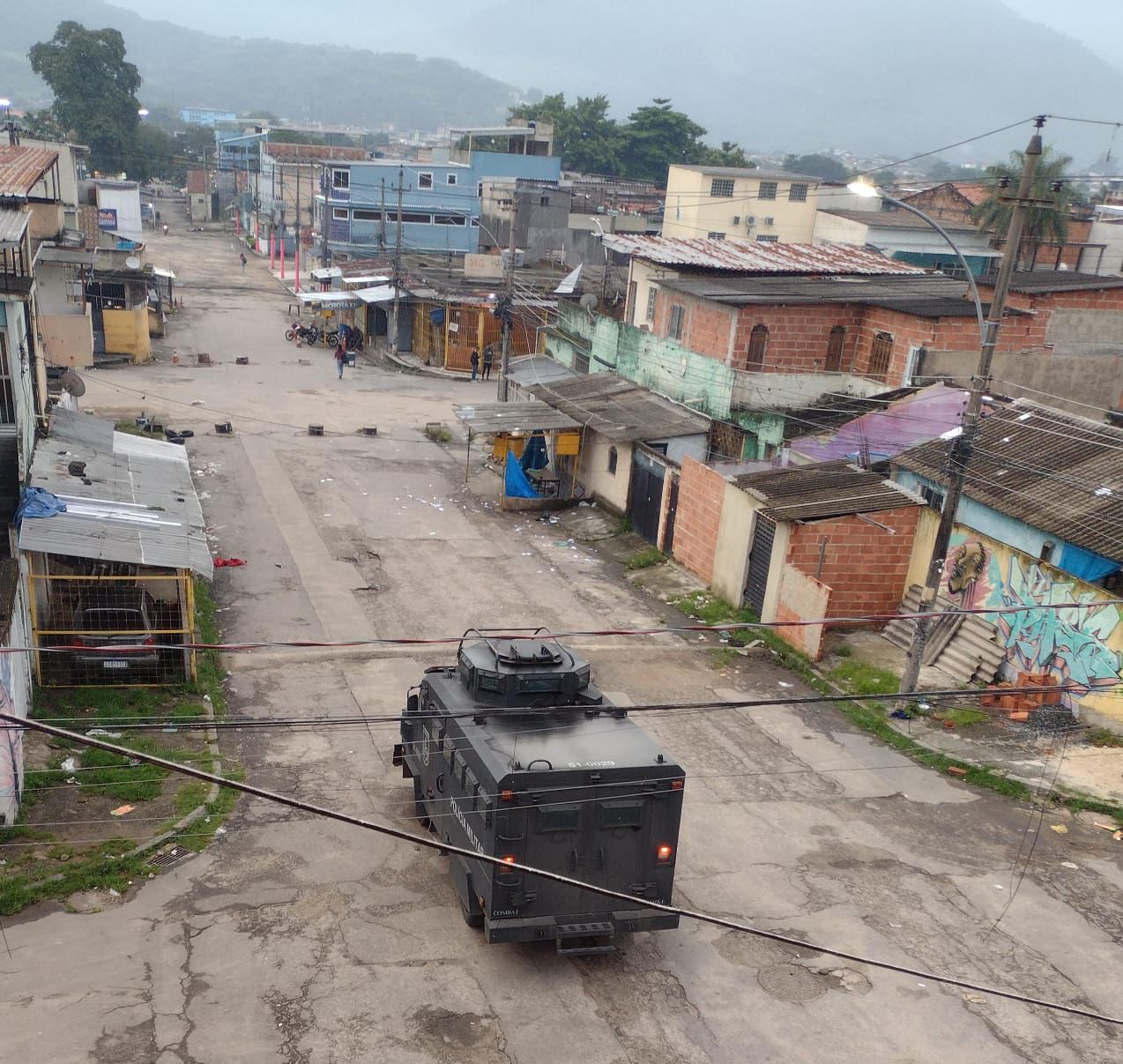 Operação da Polícia Militar na Vila Kennedy