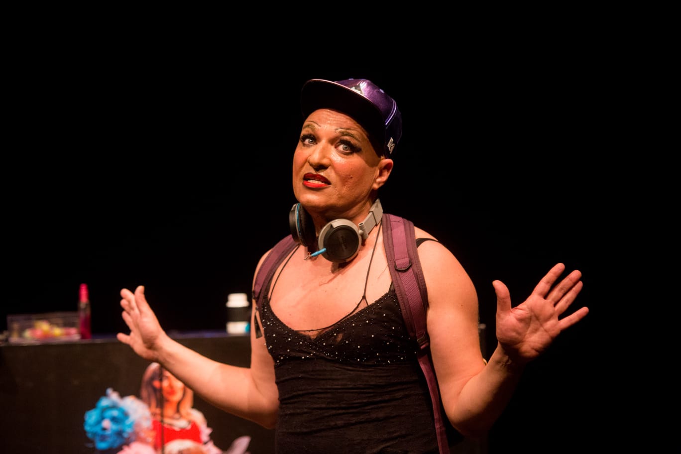 Teatro Glauce Rocha recebe o espetáculo 'Marcelo Jorge é Marwem HD' (Foto: Divulgação)