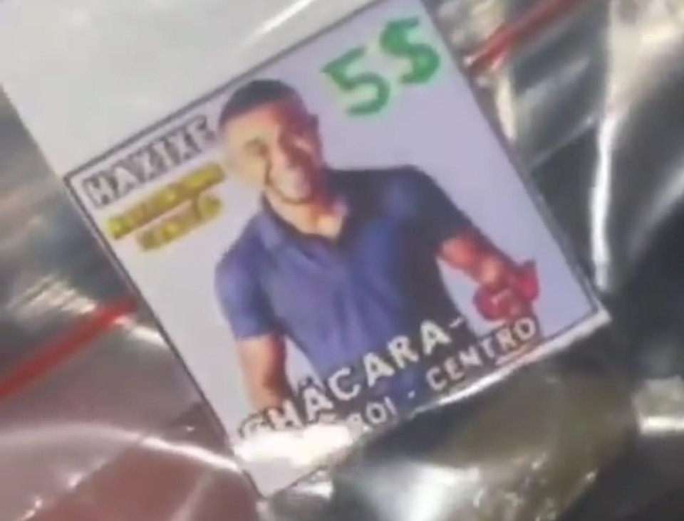 Traficantes do Rio usam imagem de Davi Brito para vender drogas