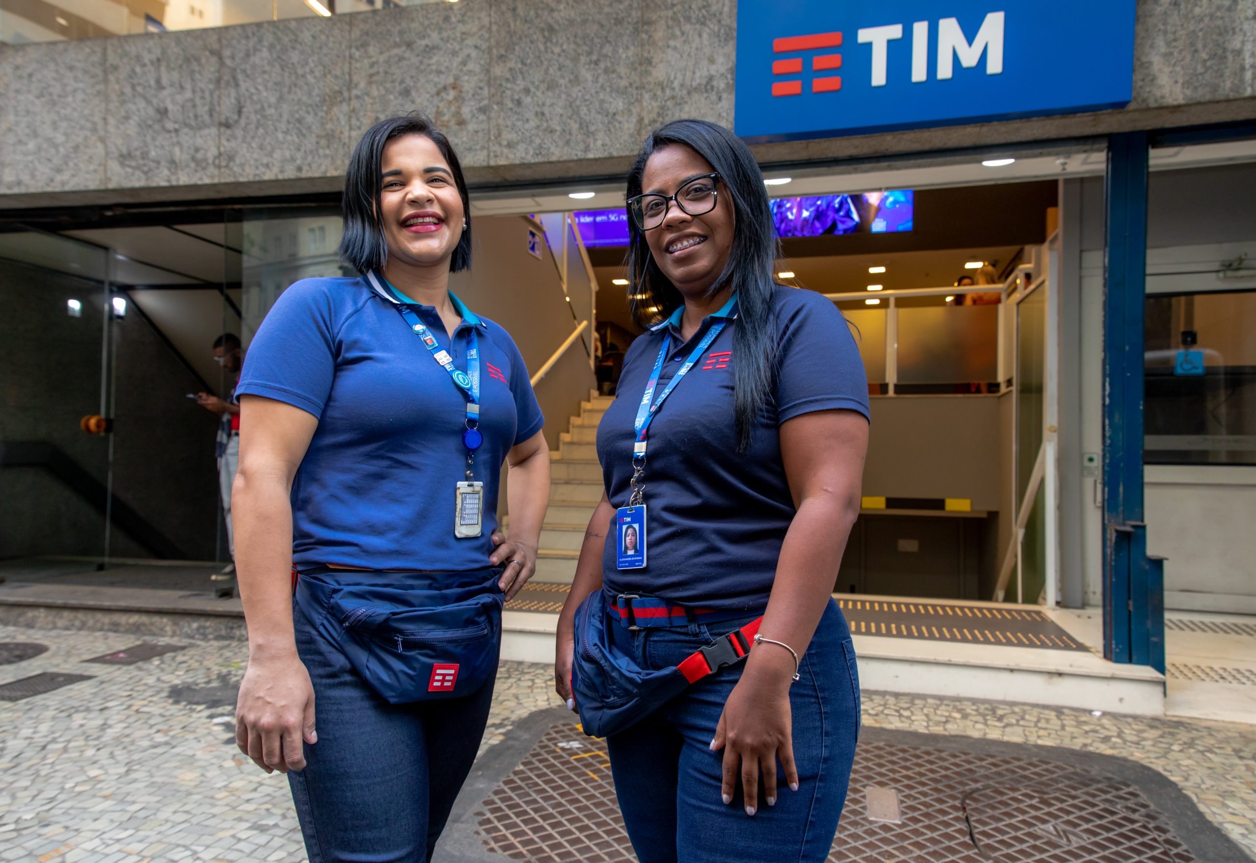 Lojas da TIM no Rio são pontos de conexão para mulheres em situação de risco (Foto: Divulgação)