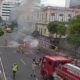 Carro pega fogo na Avenida Presidente Vargas