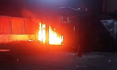 Criminosos ateiam fogo em barricadas na Cidade de Deus