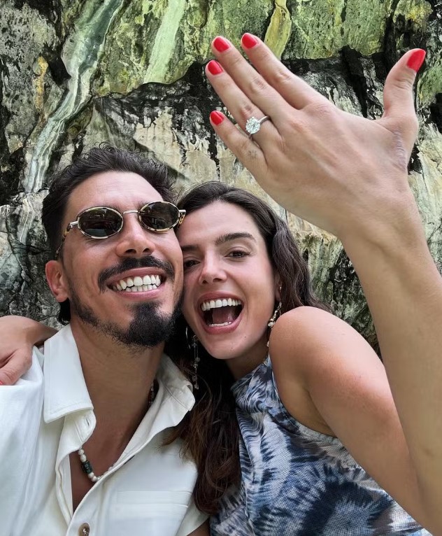 Giovanna Lancellotti fica noiva