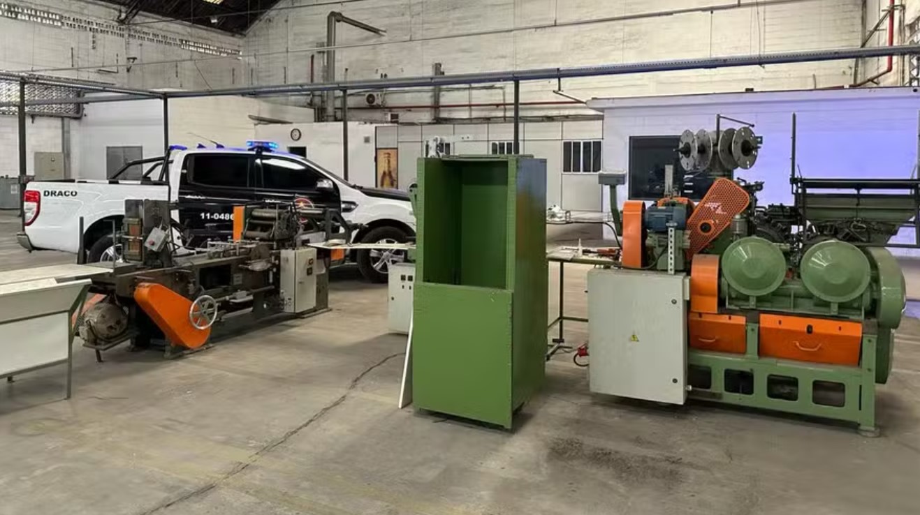 Polícias localiza máquina de cigarros furtada na Cidade da Polícia