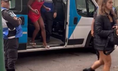 Travestis presos por extorquir turista no Rio