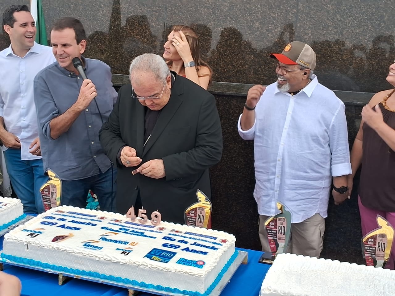Prefeito Eduardo Paes, Arcebispop Dom Orani Tempesta e Jorge Aragão no aniversário de 459 anos do Rio de Janeiro