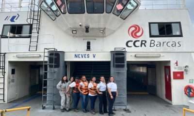 Barcas com tripulação feminina em celebração ao Dia Internacional da Mulher