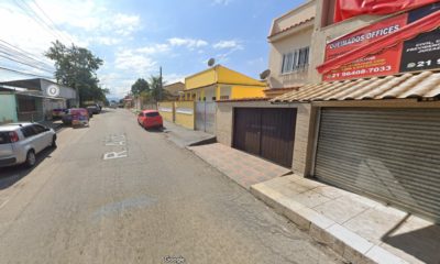 Mulher é morta a tiros em frente à casa noturna na Baixada Fluminense (Foto: Reprodução/ Google Maps)