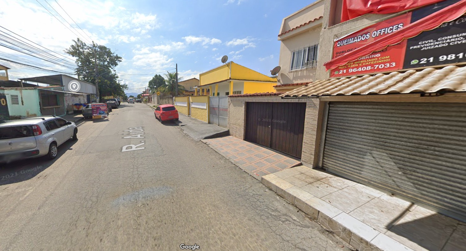 Mulher é morta a tiros em frente à casa noturna na Baixada Fluminense (Foto: Reprodução/ Google Maps)