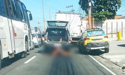 Justiça absolve PMs envolvidos em morte de mulher arrasta por viatura em Madureira (Foto: Reprodução)