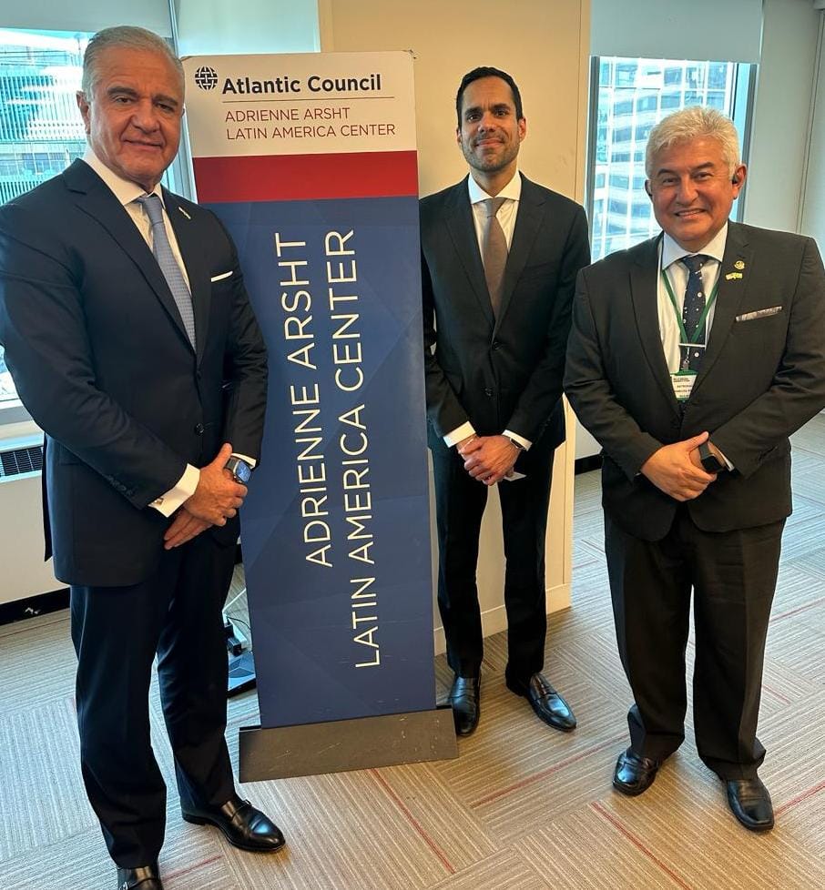 Frente Parlamentar Pelo Brasil Competitivo apresenta proposta para uso da Inteligência Artificial no SUS