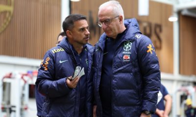Rodrigo Caetano e Dorival Júnior (FOTO: Rafael Ribeiro/CBF)