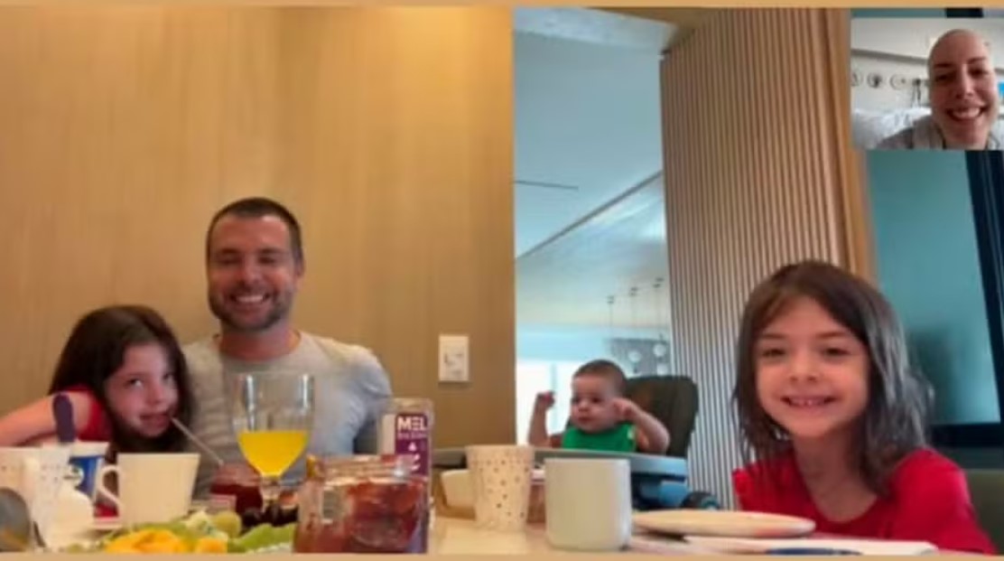 Fabiana Justus tem café da manhã virtual com a família.