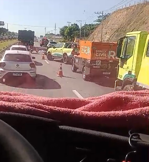 Motociclista morre em acidente na Dutra