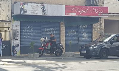 Comércio fechado no Morro do Urubu