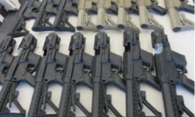 Armas apreendidas em Miami, nos Estados Unidos, em ação contra o tráfico internacional de armas